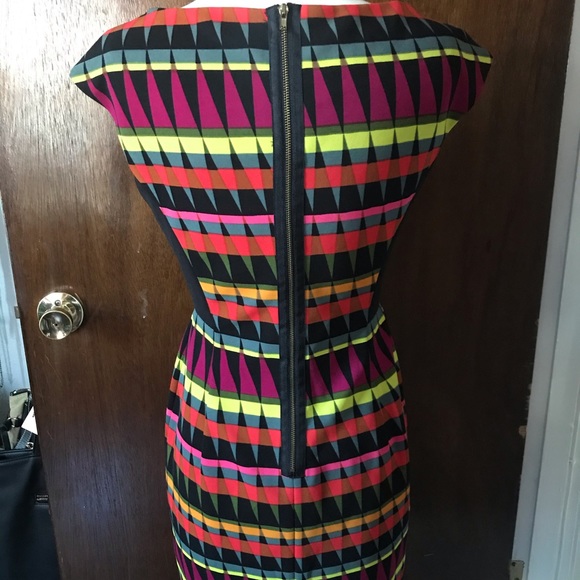 Geometric Colorful Dress - Picture 4 of 4